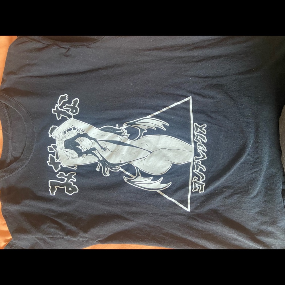 Hot topic Anime T-shirt